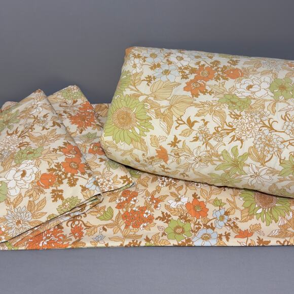 ROYAL FAMILY CANNON VINTAGE 70s Floral Twin/Full Bedroom Set Comforter Curtains - Picture 1 of 5